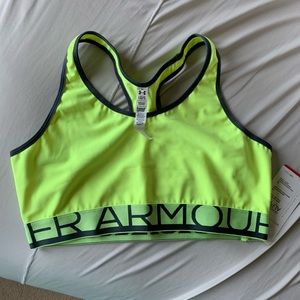 COPY - UNDER ARMOUR Sports Bra NWT size Large